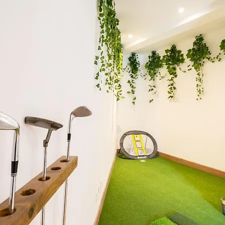Mimosa 4 Bedroom In Ξενοδοχείο 4*