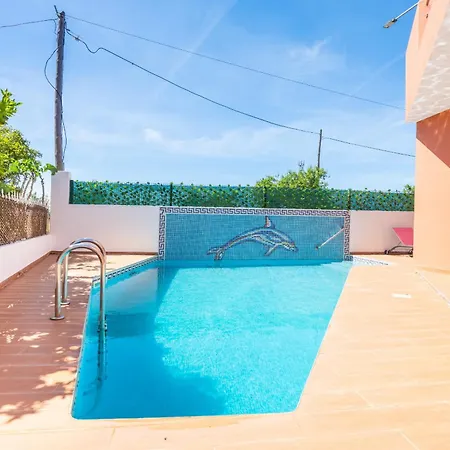 Hotel Mimosa 4 Bedroom In 4*
